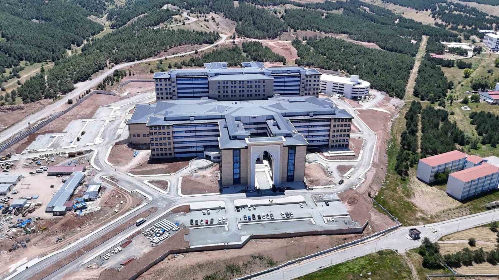 15 milyar liralik dev saglik yatiriminda sona gelindi 1071 yatakli hastane yil sonunda acilacak gL8dcraM