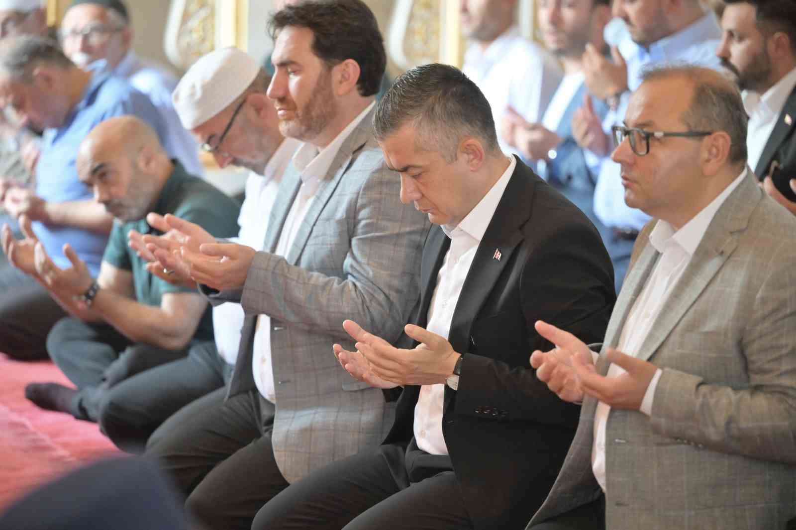 15 Temmuz darbe girişimi 10’uncu yılında Esenyurt’ta unutulmadı 7 15 temmuz darbe girisimi 10uncu yilinda esenyurtta unutulmadi 3 sw2HgcBk