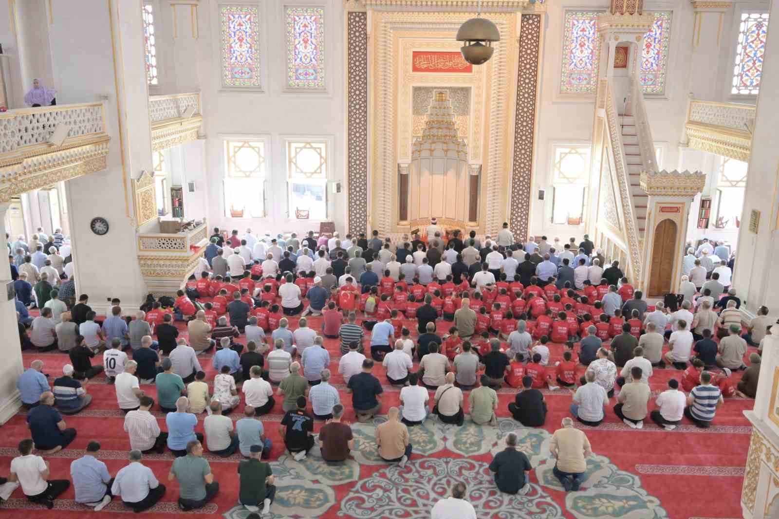 15 Temmuz darbe girişimi 10’uncu yılında Esenyurt’ta unutulmadı 8 15 temmuz darbe girisimi 10uncu yilinda esenyurtta unutulmadi 4 mLN5TsRR