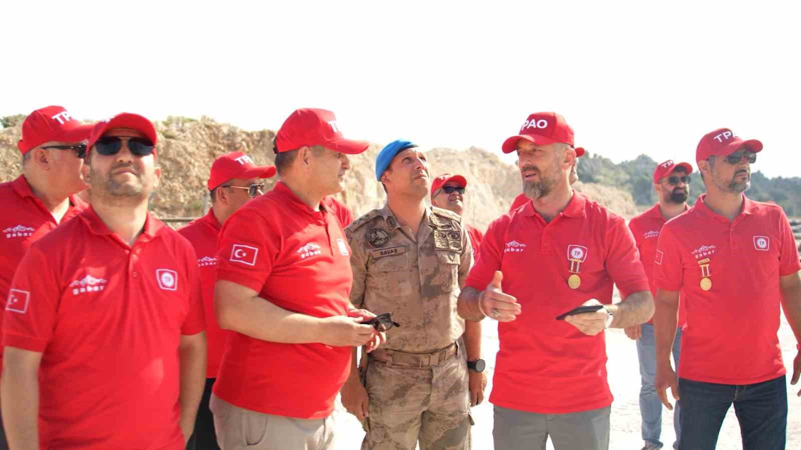15 temmuz gazileri gabarda petrol uretim tesisini gezdi 0 cyIwBvbS