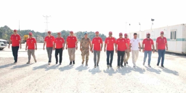 15-temmuz-gazileri-gabarda-petrol-uretim-tesisini-gezdi-AOBYZi8U.jpg