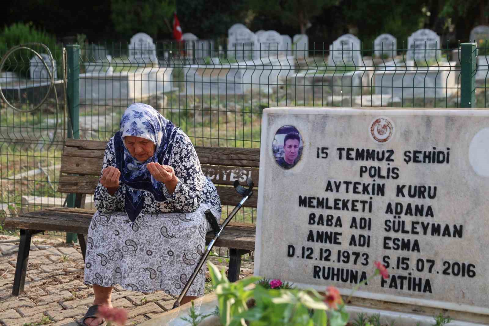 15 Temmuz gazisi Konuralp: "Şehit ailelerinin acısı 10 yıl geçse de ilk günkü gibi taze" 7 15 temmuz gazisi konuralp sehit ailelerinin acisi 10 yil gecse de ilk gunku gibi s9YPgF59