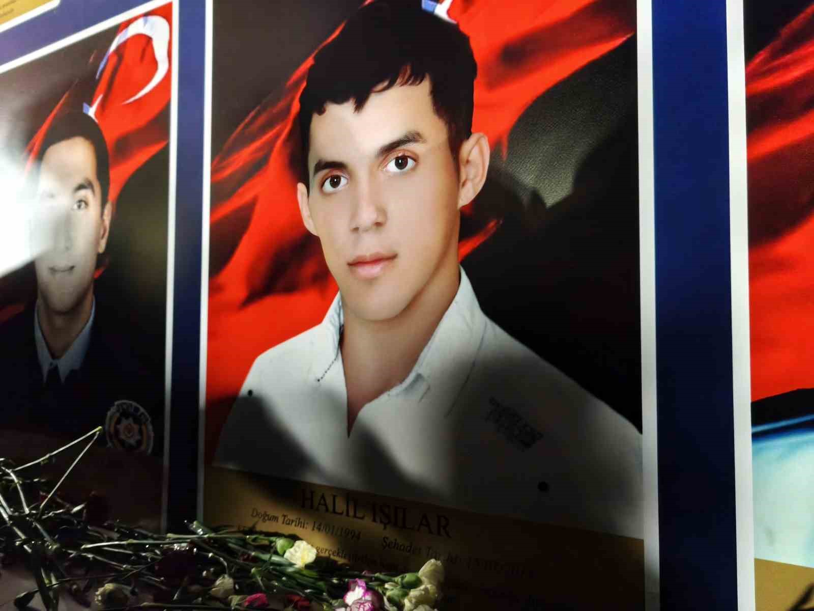 15 temmuz sehidinin annesi ben evlatsiz yasarim ama vatansiz yasayamam 5 1kiFqapd