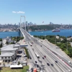 15-temmuz-sehitler-koprusu-irade-bizim-zafer-bizim-yuruyusu-sonrasi-trafige-acildi-8kz8LW2L.jpg