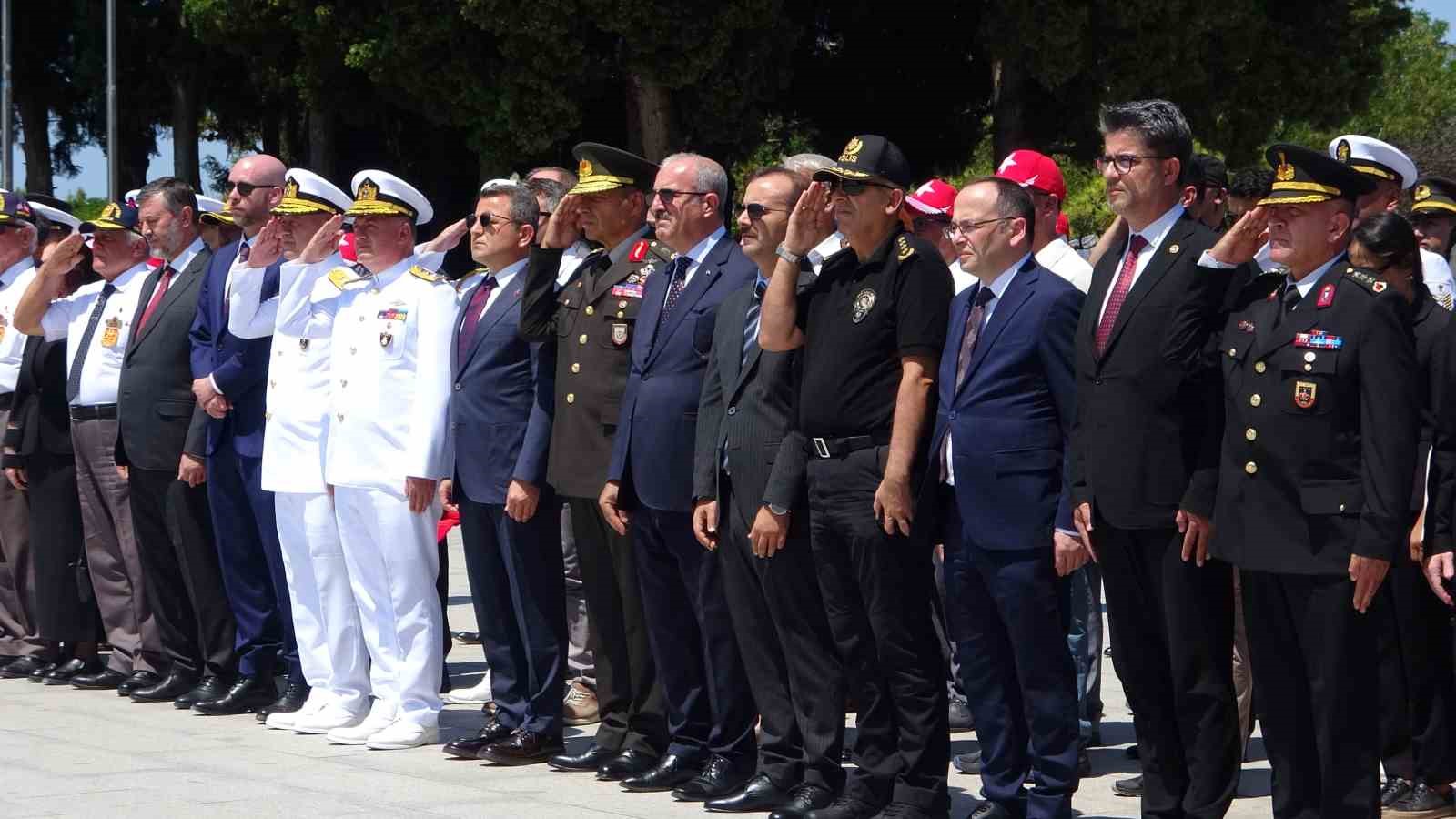 15 temmuz sehitleri sehitler abidesinde anildi 0 N22ZiTmd