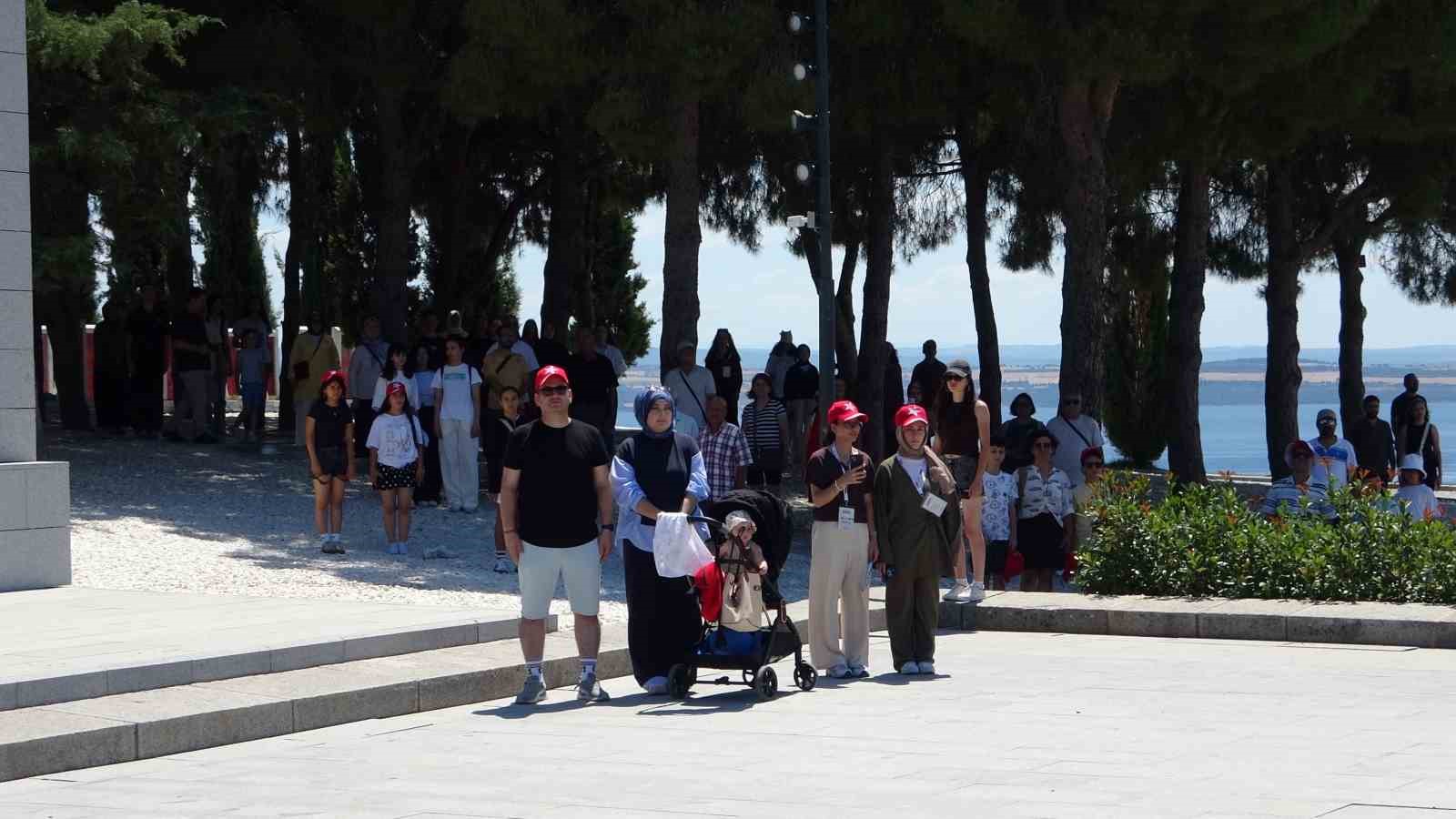 15 temmuz sehitleri sehitler abidesinde anildi 1 sgyefMtV