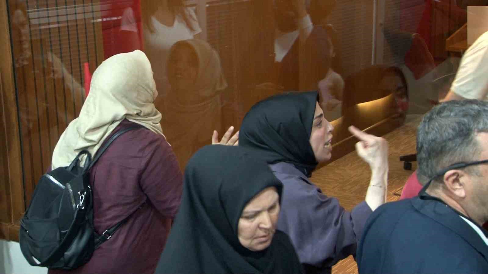 15 temmuza tiyatro diyen chpli meclis uyelerine sehitleri ailelerinden sert tepki 0 3arMJA9O