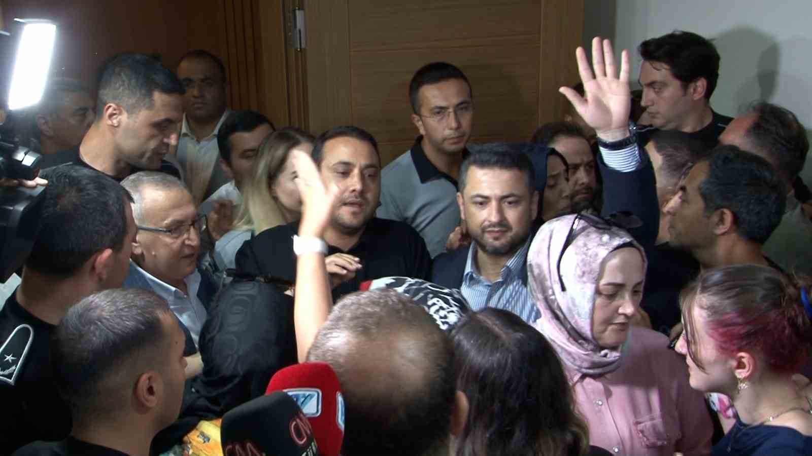 15 temmuza tiyatro diyen chpli meclis uyelerine sehitleri ailelerinden sert tepki 2