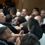 15-temmuza-tiyatro-diyen-chpli-meclis-uyelerine-sehitleri-ailelerinden-sert-tepki-OVehUsrN.jpg