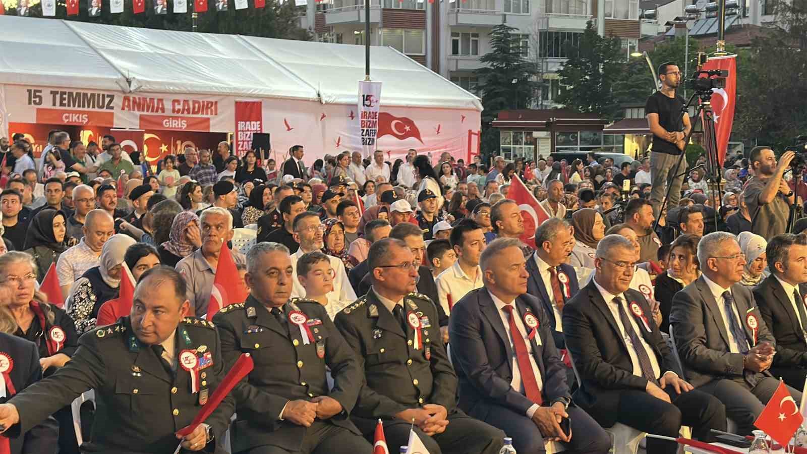 15 temmuzda sehit olan polis niyazi altayin oglu benim icin o gece bir evladin fZOCXLz6