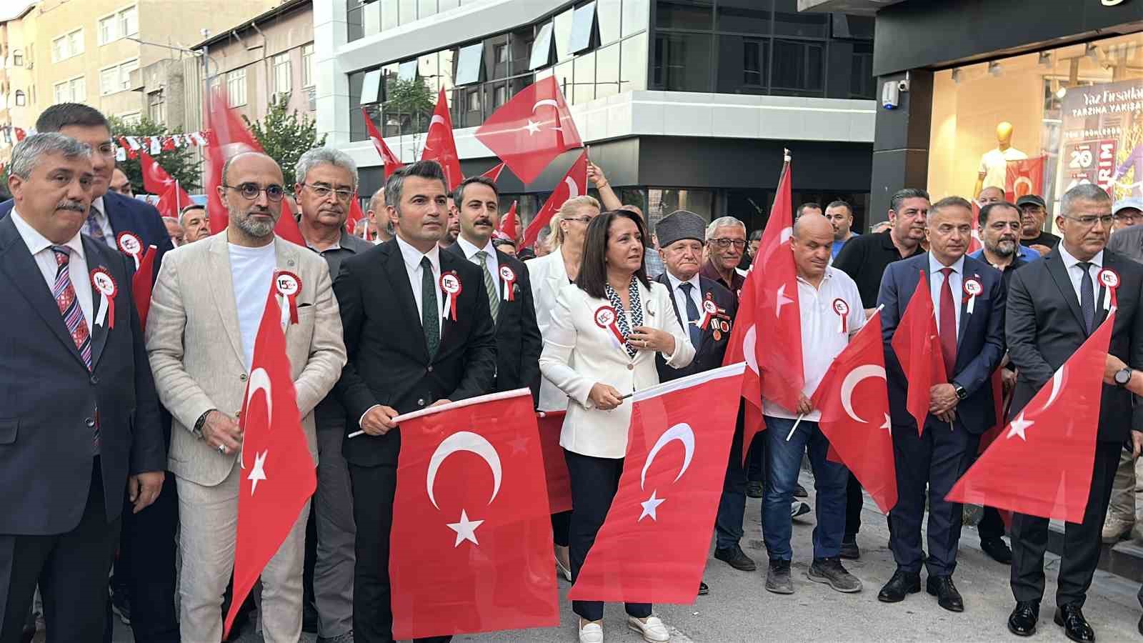 15 temmuzda sehit olan polis niyazi altayin oglu benim icin o gece bir evladin nYBCY9rO