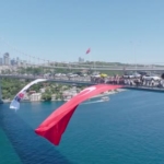 15-temmuzun-sembolu-kirmizi-beyaz-5-dev-kopru-turk-bayraklariyla-donatildi-3BN7TkyW.jpg