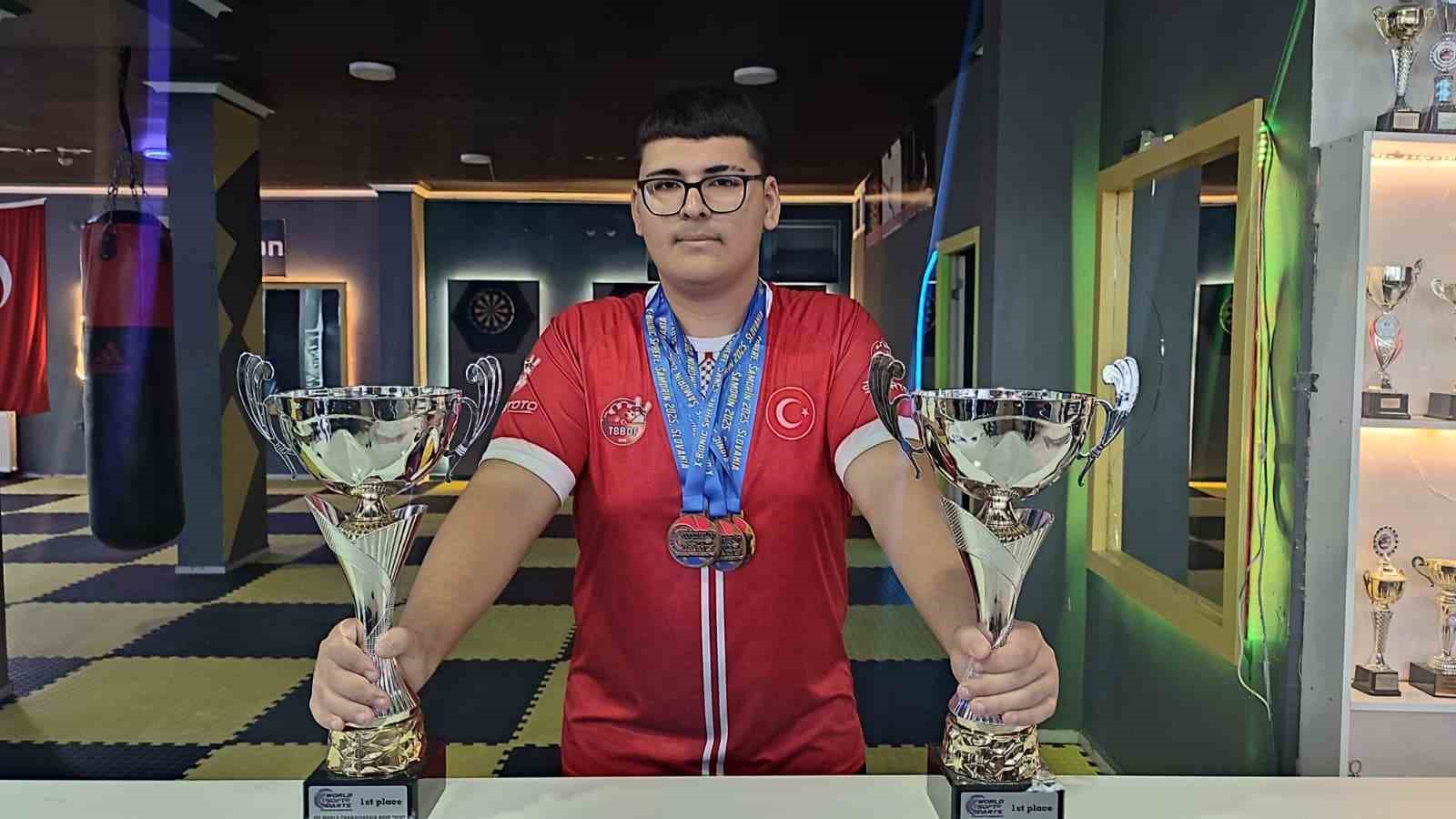 15 yasindaki milli dart sporcusu atasayardan onemli basarilar 0 TRhLpk6p