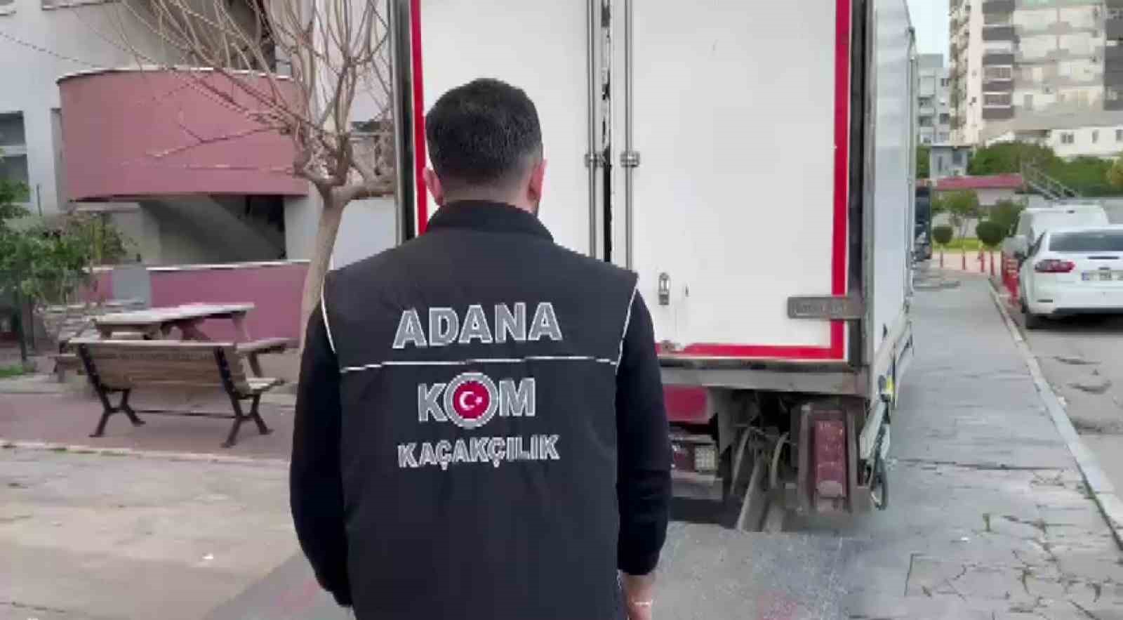150 bin paket sigara yakalatti bardak savunmasi yapti 1 VZI4l49j