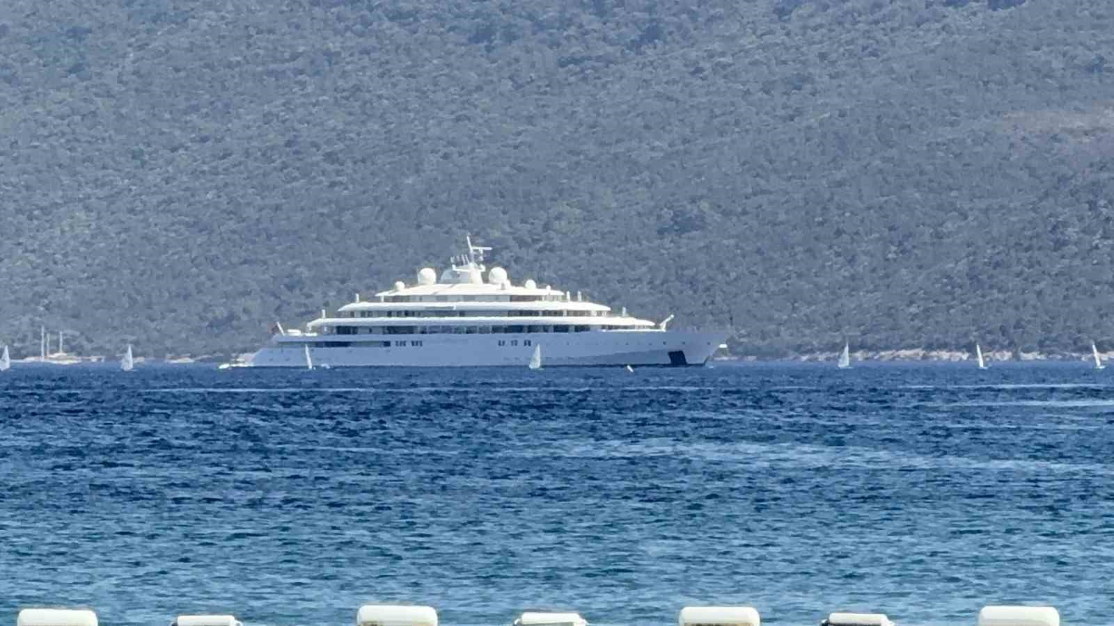 150 milyon dolarlik yuzen saray bodrumda 0 c8mI2JPL