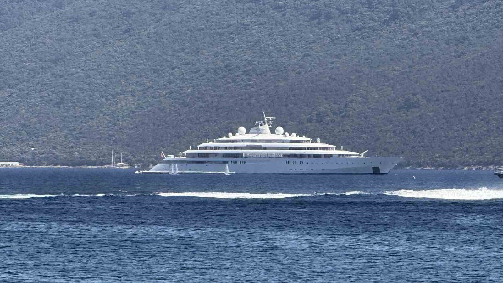 150 milyon dolarlik yuzen saray bodrumda 1 j4eJabzz