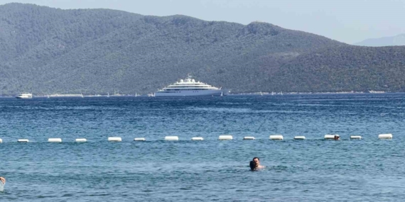 150-milyon-dolarlik-yuzen-saray-bodrumda-4dDDJVdB.jpg