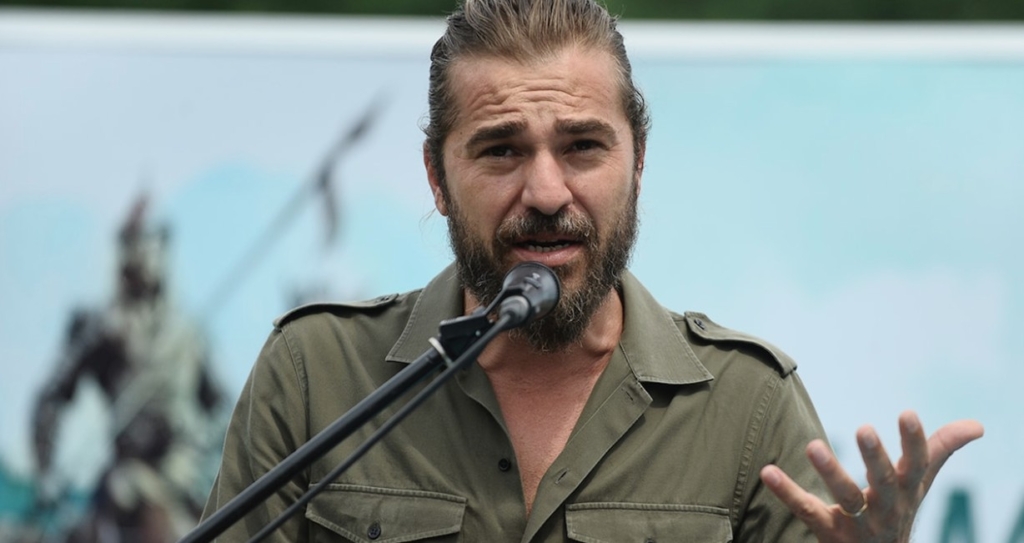 Engin Altan Düzyatan hangi projelerle öne çıktı?