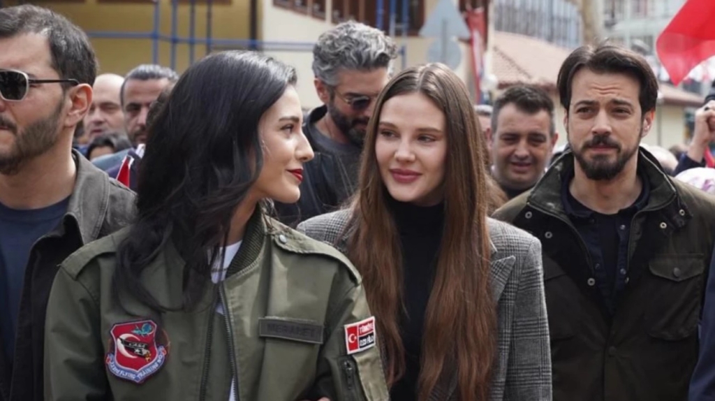 Hangi oyuncular Kuruluş Orhan Bursa Sokaklarında yer aldı?