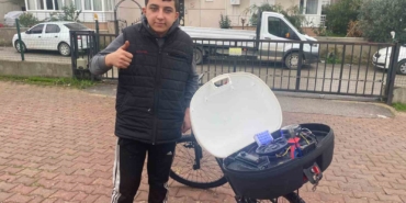 16-yasindaki-ozel-cocuk-bayram-efe-muzik-sevgisini-bisikletine-tasidi-NHAjxxXq.jpg