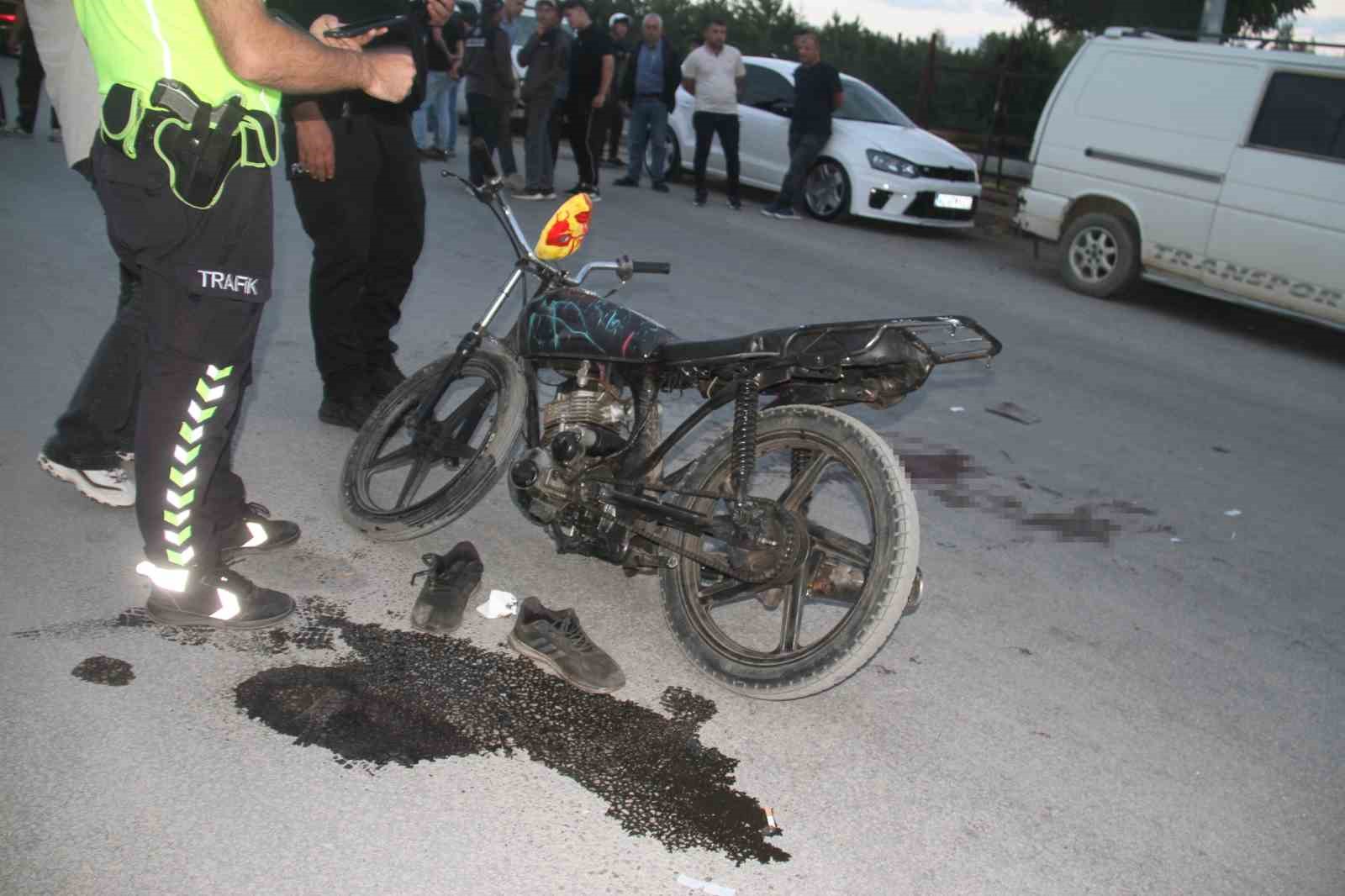 16 yasindaki surucu kazada yaralandi 4 dAlfqsHa