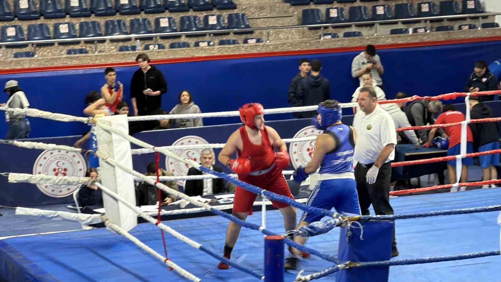 160 boksor ringe cikti buse naz cakiroglu sporculara destek verdi 4 n54uDYFy