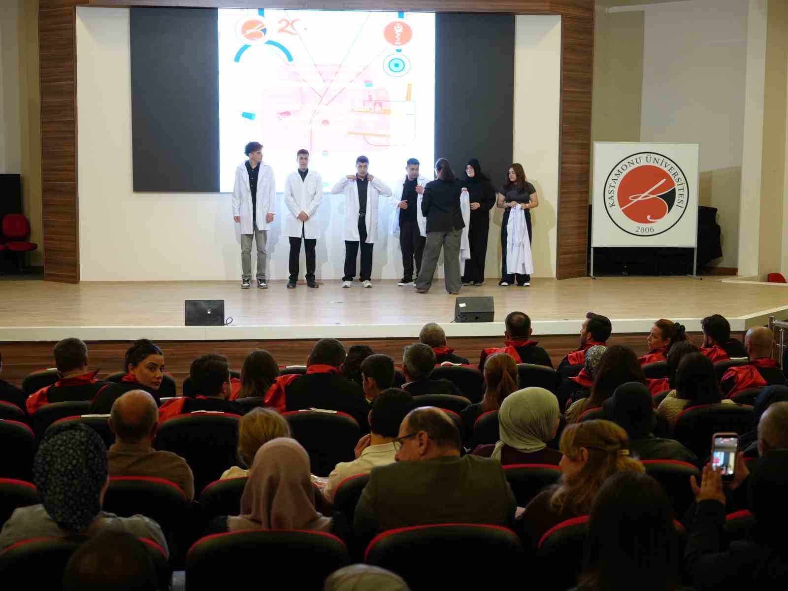 160 veteriner hekim adayi beyaz onluklerini giydi 2 HCmVUlcz