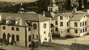 160 yillik kizlar mektebi kutuphane oldu acilisini bakan ersoy yapti 7 l9kRaTK9