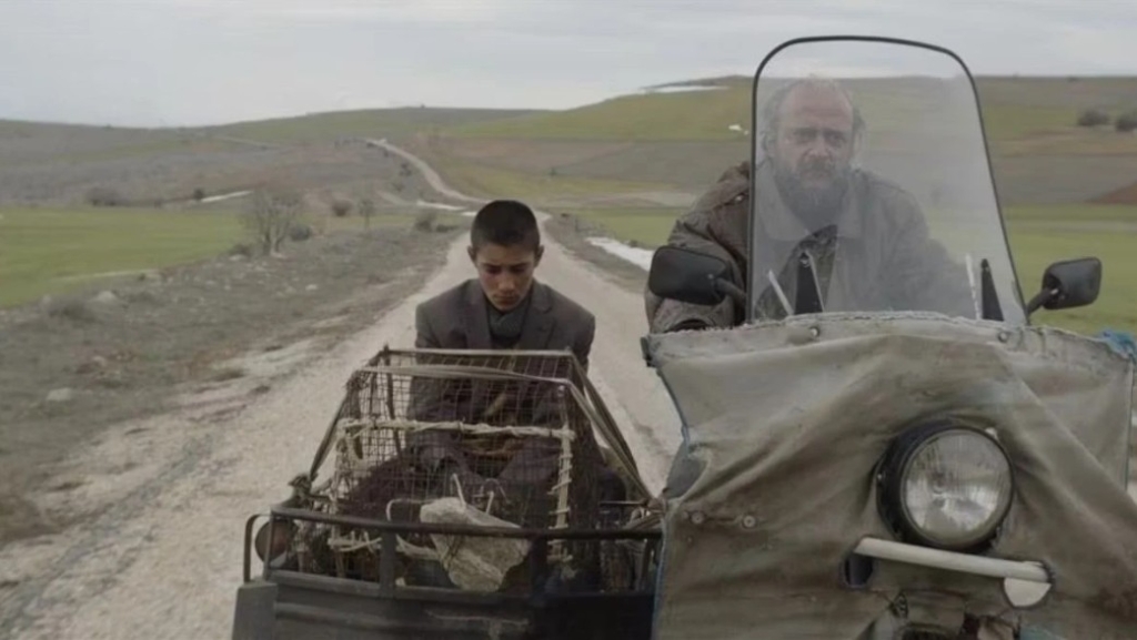 Alpay Kaya Kimdir? Çobanlıktan Sinema Perdesine Uzanan Musa’nın İlham Veren Hikâyesi 16 Tavşan İmparatorluğu Filmi Konusu Nedir?