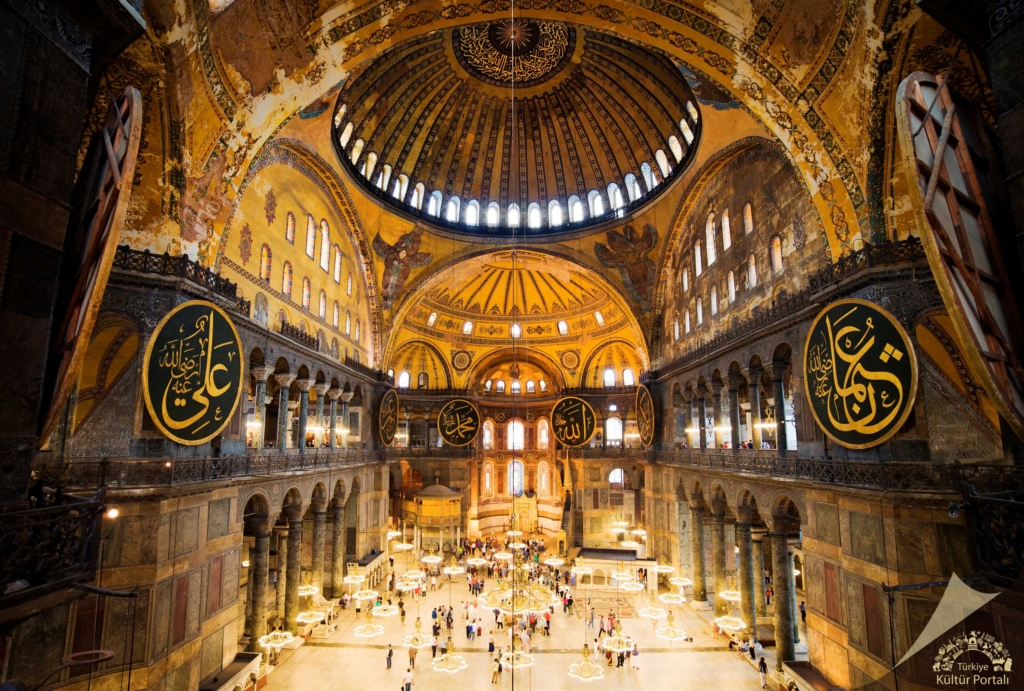 Ayasofya’yı Kim Yaptı? Ayasofya Tarihi, Önemi ve Mimari Güzellikleri 7 179 20170313104408242 1