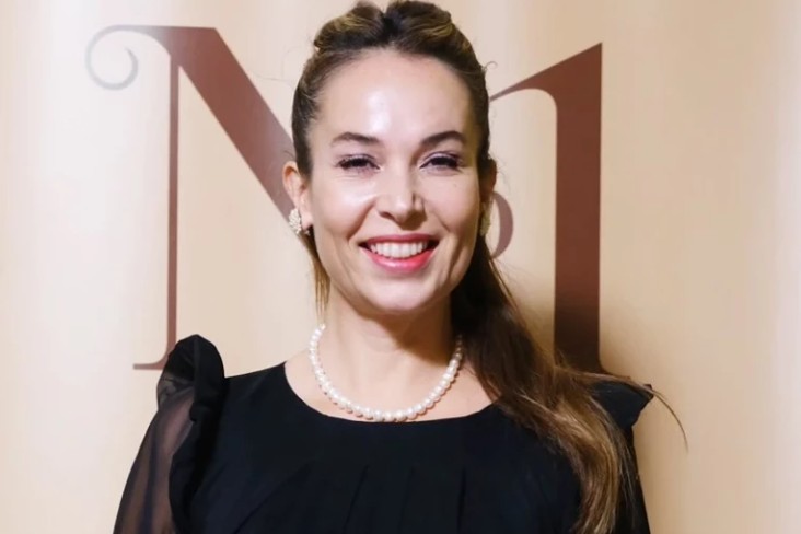 Esra Ronabar kaç yaşında? Aslen nereli?