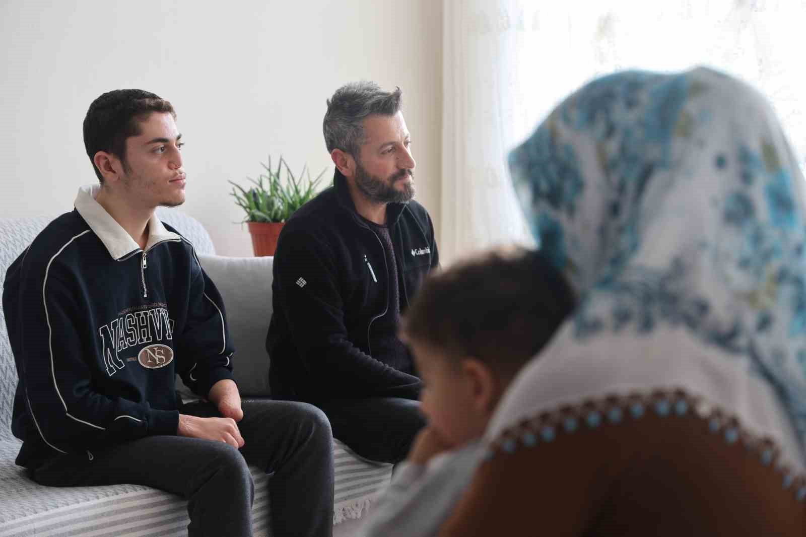 18 gunlukken uzuvlarini kaybeden genc azmiyle ornek oluyor 9 nDSliuRk