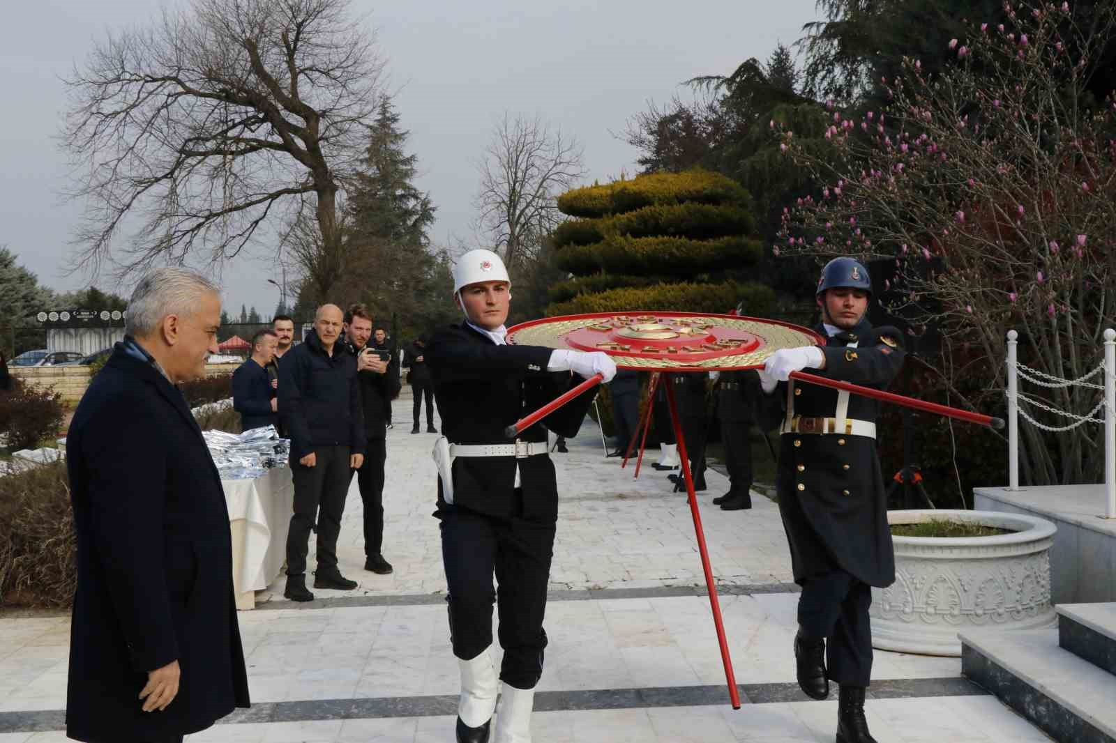 18 mart canakkale zaferinin 111 yilinda duzcede sehitler anildi 1 1uNBEgJp