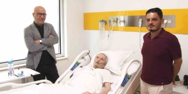 18-yildir-nakil-kalbiyle-yasiyor-uc-bypassli-hastaya-riskli-pil-operasyonu-MbXMQE5j.jpg