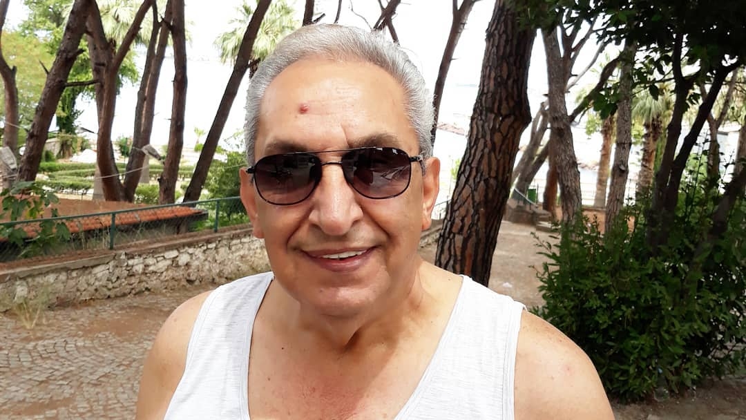 Mustafa taşpınarlı eşinin adı ne ?