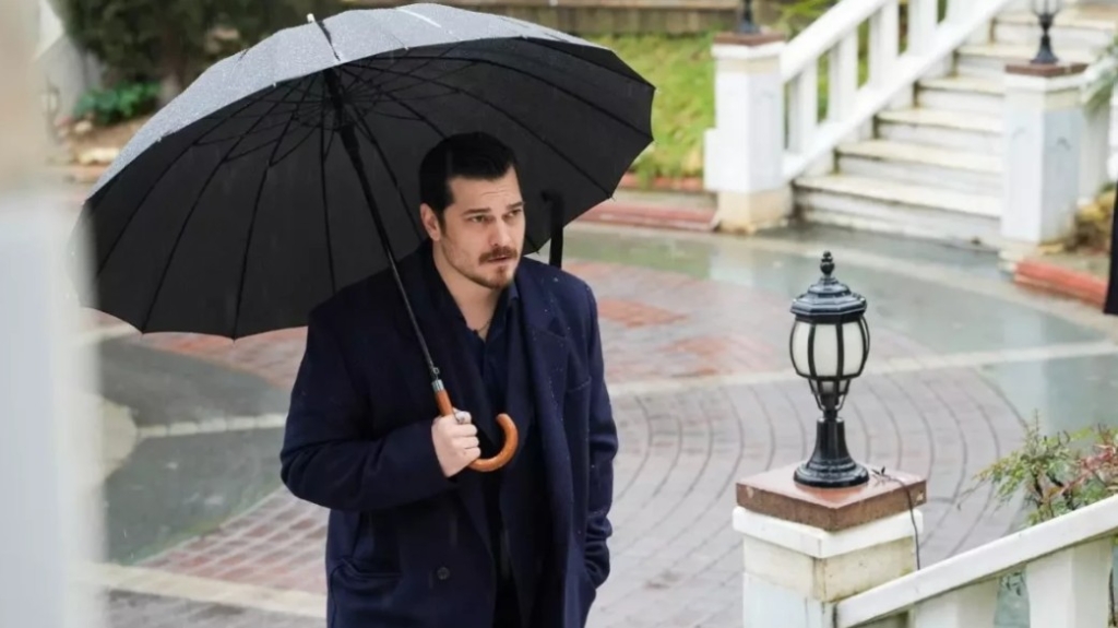Çağatay Ulusoy Eşref Rüya setinde maçı nasıl izledi?