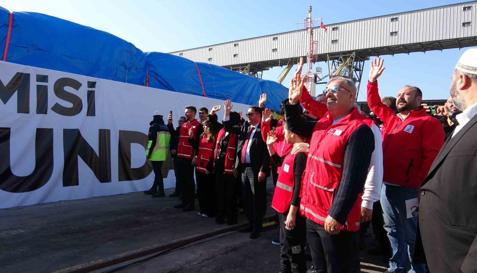 19 iyilik gemisi gazzeye insani yardim icin mersinden yola cikti 7 XSKiL1Az