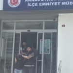 19-yasindaki-genc-arkadas-kavgasinda-bicaklanarak-hayatini-kaybetti-QSQ45gPA.jpg