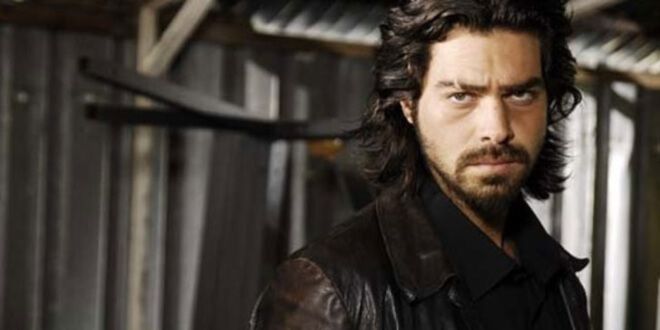 Arka Sokaklar’ın efsane ismi Uğur Pektaş yıllar sonra ortaya çıktı! “Murat Komiser seni özledik!” 6 Uğur Pektaş yıllar sonra ortaya çıktı!