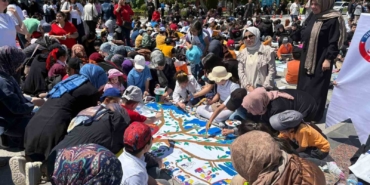 2-bin-200-ogrenci-sanat-festivalinde-50-metrelik-dev-brandayi-boyadi-gfHQDXZi.jpg