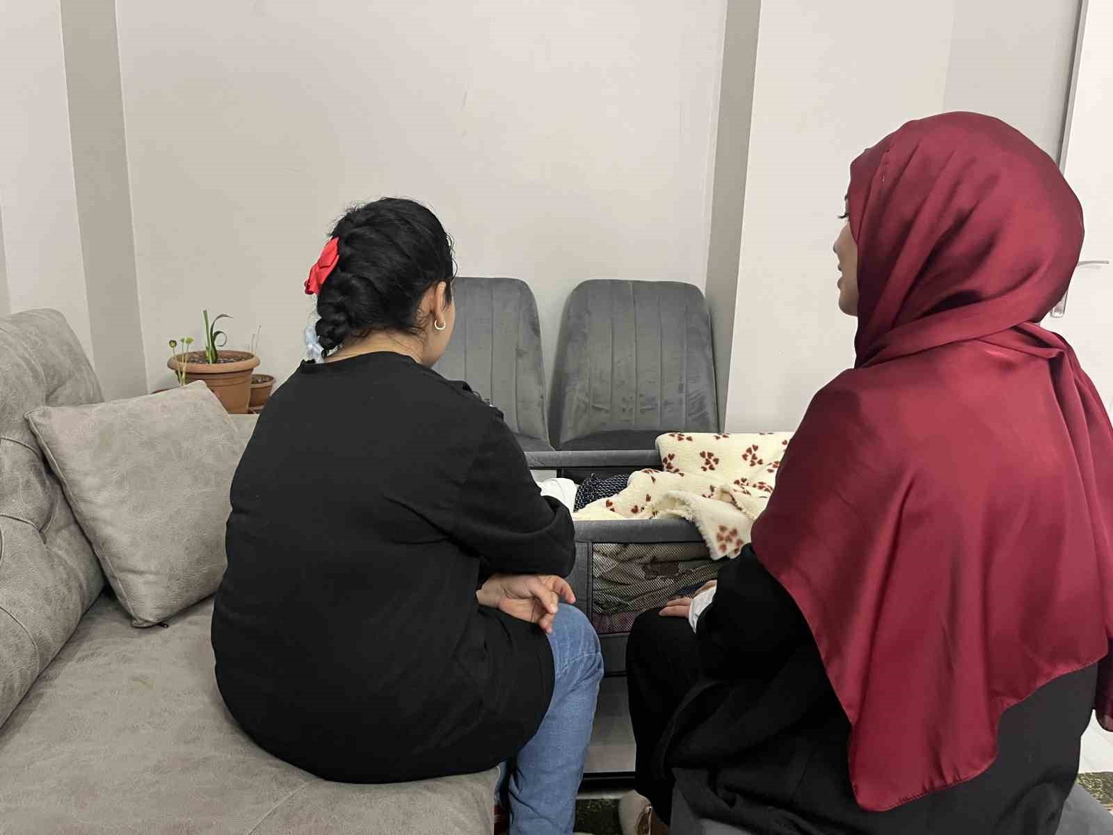 2 cocuklu aile 2si bebek 3 cocuga daha yuva oldu 3 esibt4b8