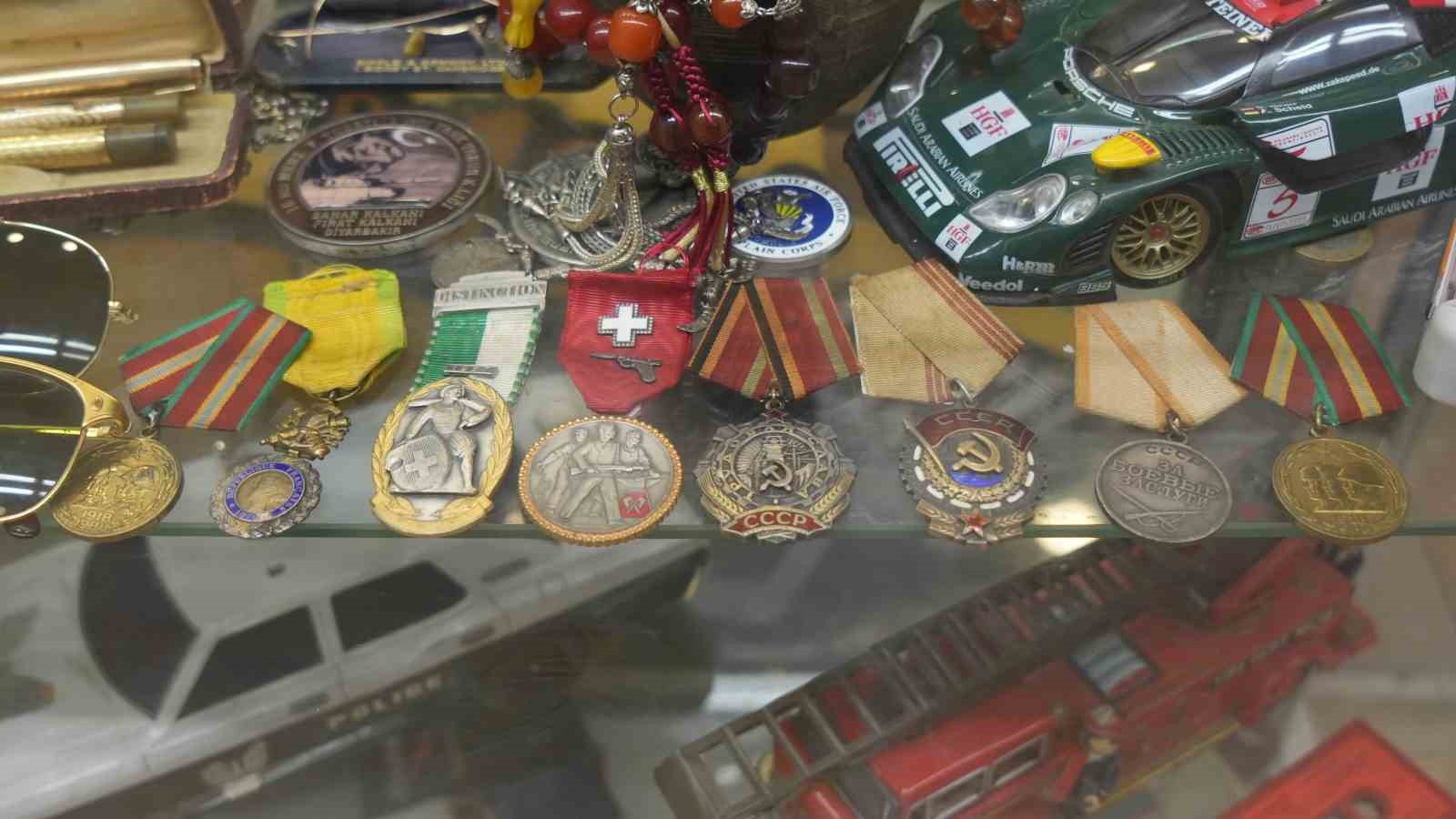 2 dunya savasinin izleri ankaradaki bir antikacida gunyuzune cikti 10 4ngQvYAP