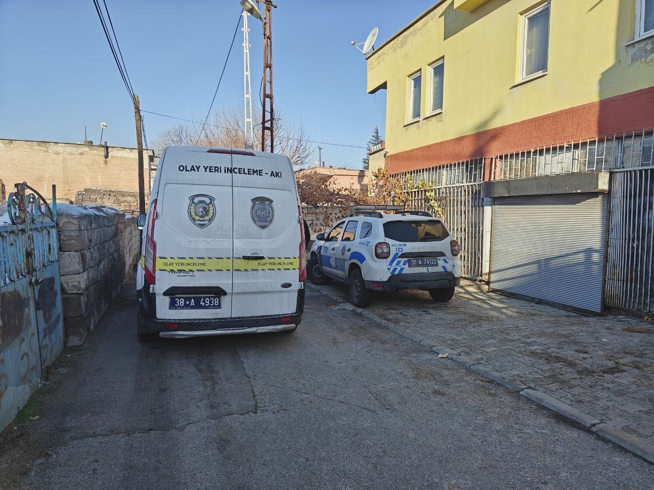 2 gundur haber alinamayan kadin evinde olu bulundu 3 rydhdUFd