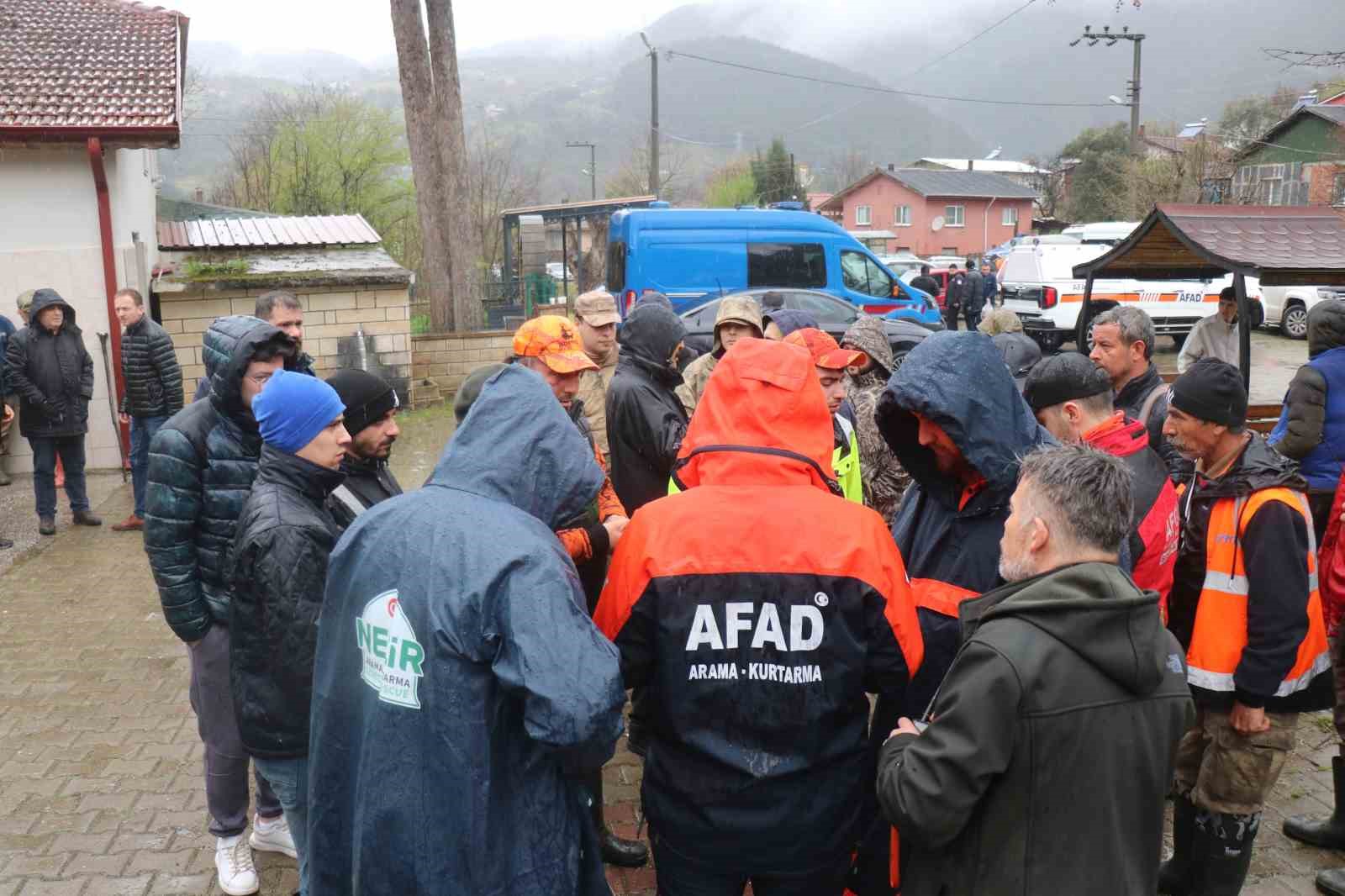 2 gundur haber alinamayan vatandasin cansiz bedenine ulasildi 130 personel gorev aldi 5 vyJTcCg2