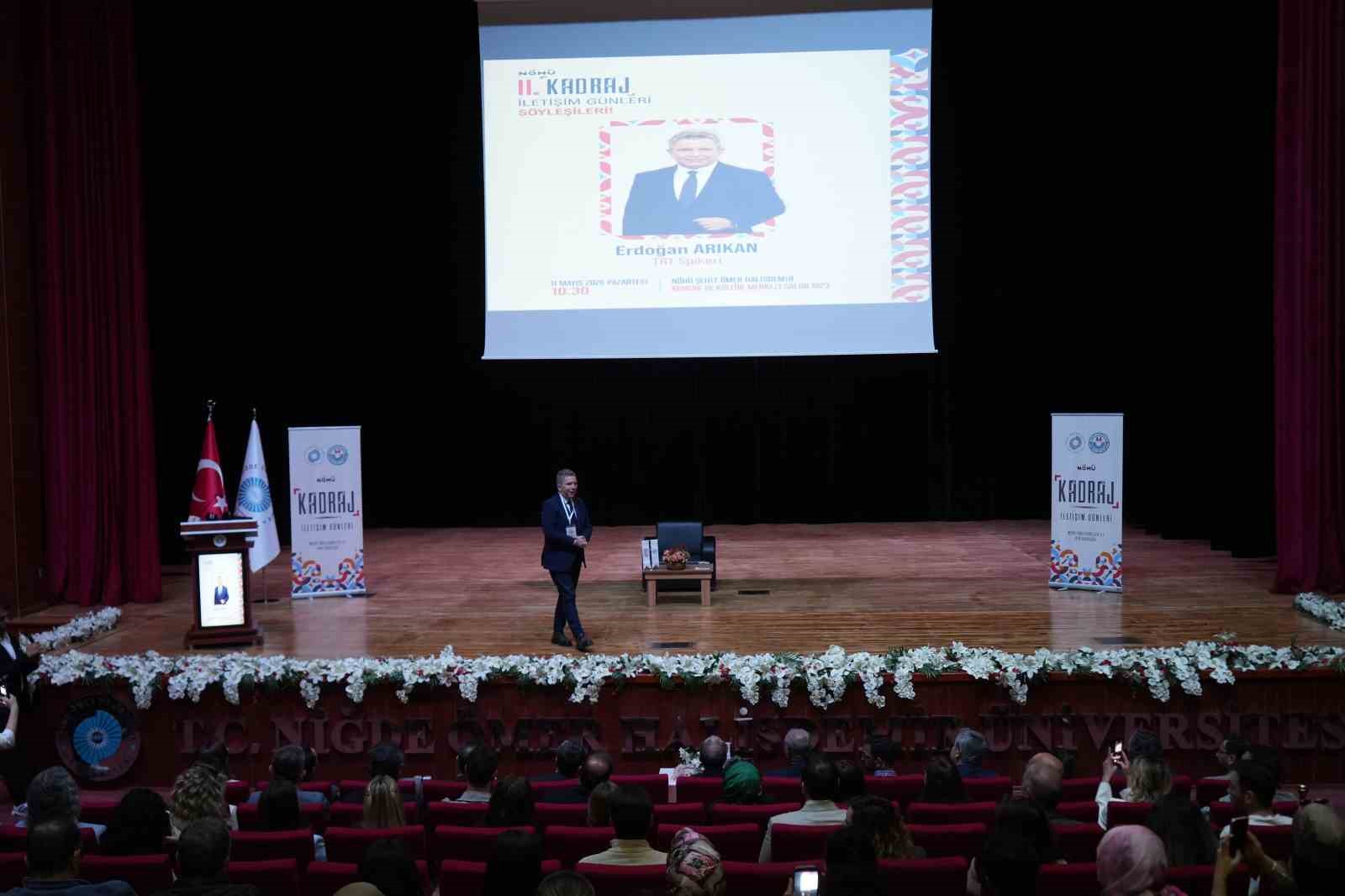 2 kadraj iletisim gunleri basladi iletisim dunyasinin onemli isimleri nohude genclerle bulusuyor 6 Fjk8kzw6
