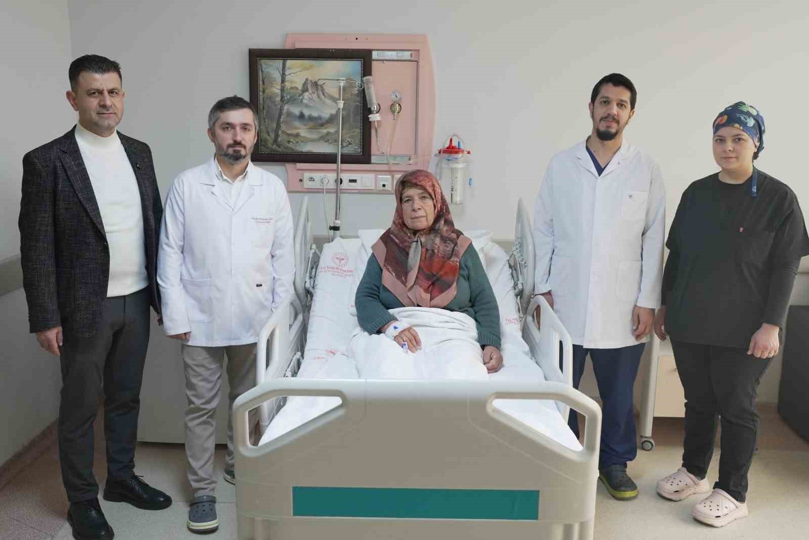2 kilogrami asan dev tumor basariyla cikarildi 2 GSHzzPDj