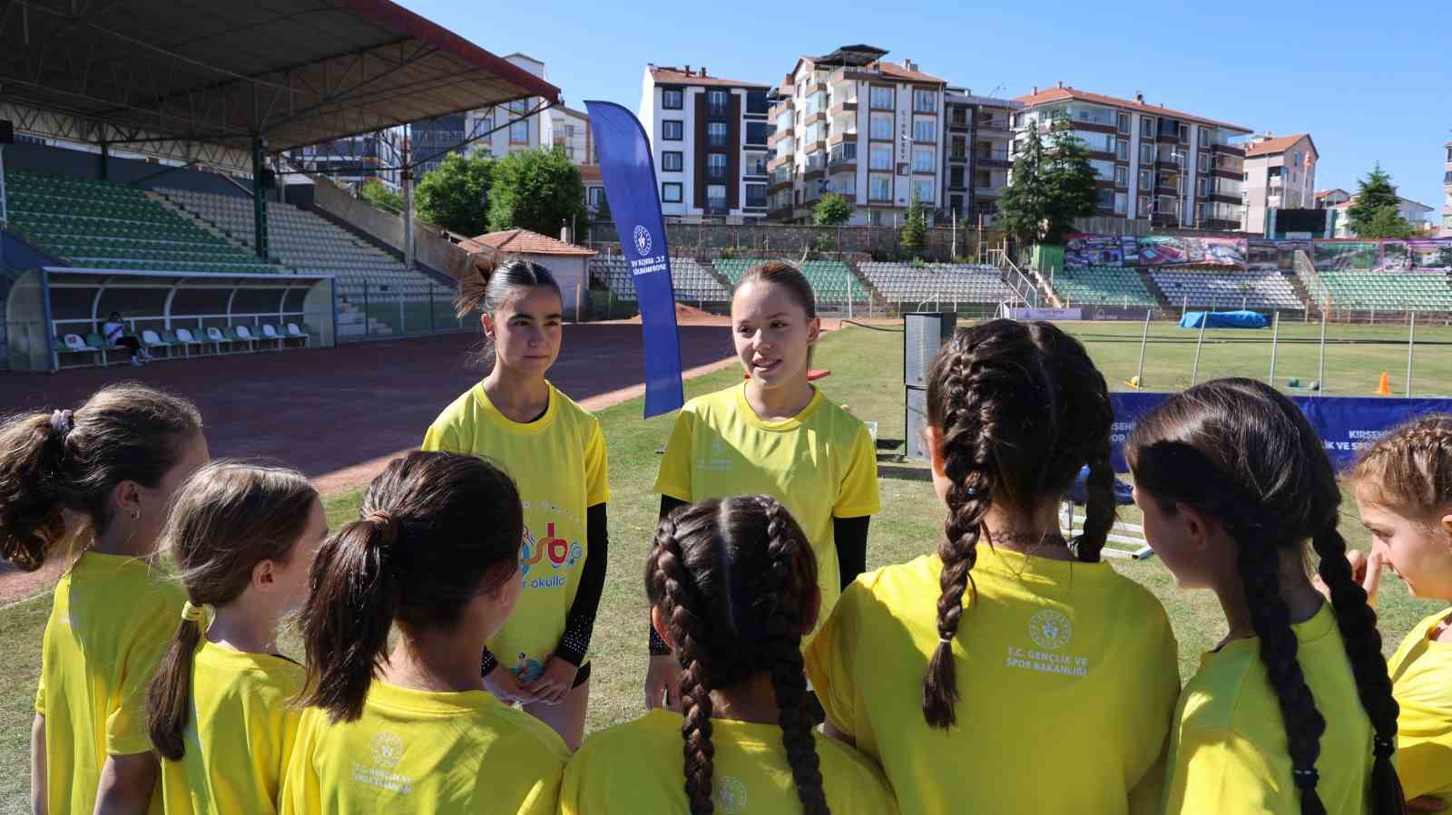 2 kisiyle baslayan jimnastik seruveni 250 sporcuya ulasti 2 ZRwpELi1