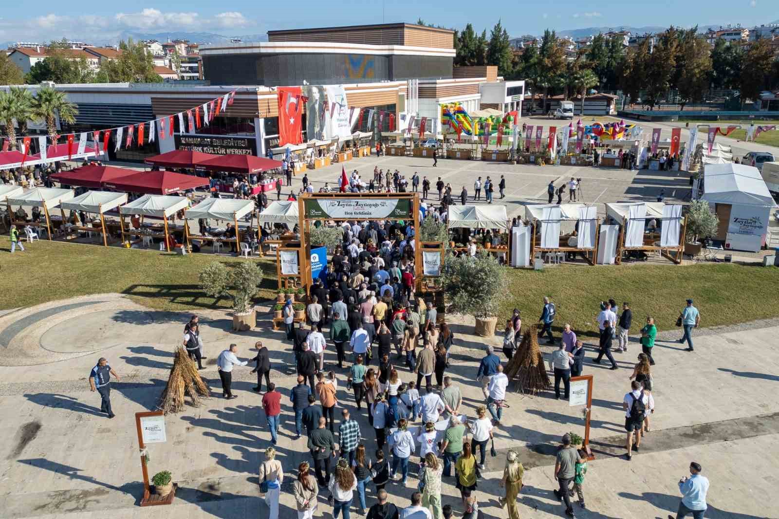 2 manavgat zeytin ve zeytinyagi festivalinde ilk gun coskusu 3 HUUPJHde