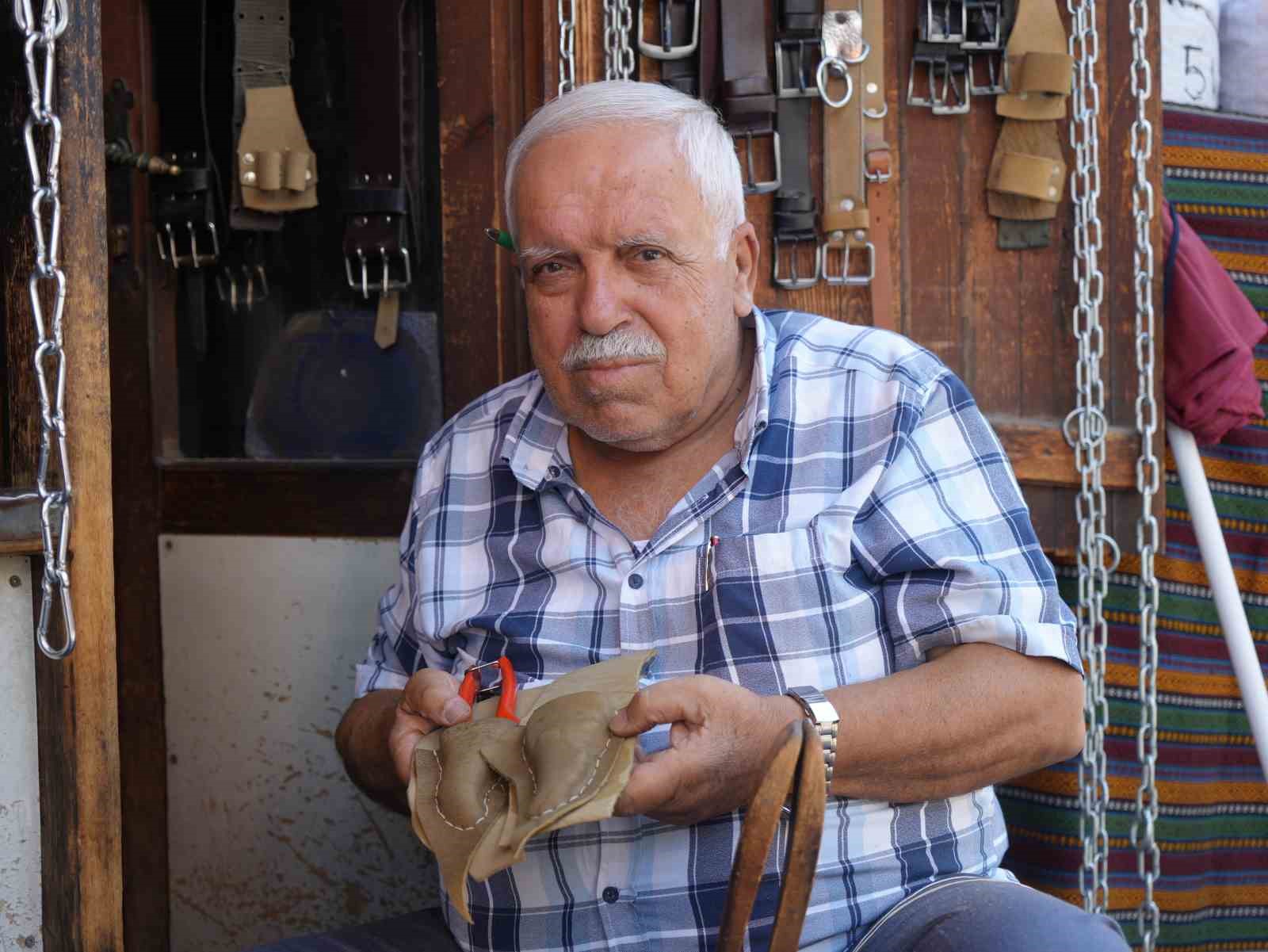 2 metrekarelik dukkaninda uretiyor 81 ile gonderiyor 1 VytaYLGB