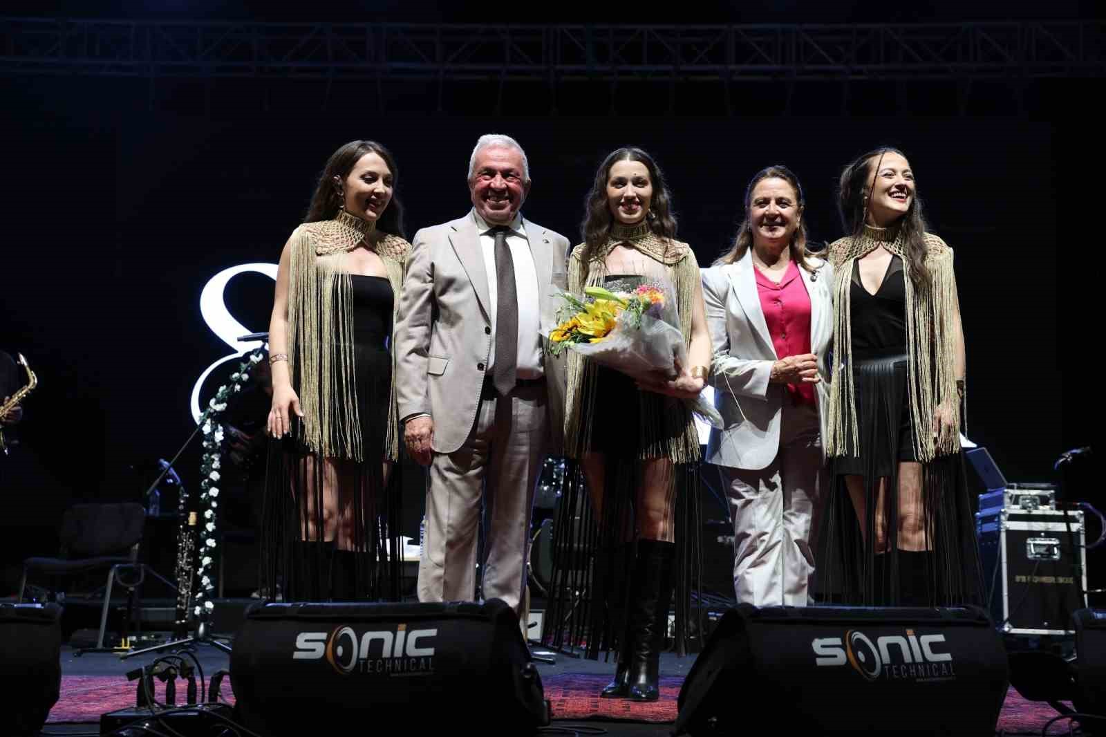 2. Nilüfer Karadeniz Festivali sona erdi 4 2 nilufer karadeniz festivali sona erdi 0 mpb7t2Tg